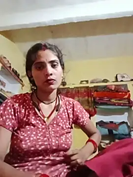 Snapshot of Hot_bhabi10 chatting on 06-24-26, 04:28 Hot bhabi10 online show from 06-24-26, 04:28