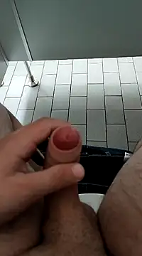 Snapshot of xFlorian21x chatting on 09-23-25, 09:56 xFlorian21x online show from 09-23-25, 09:56