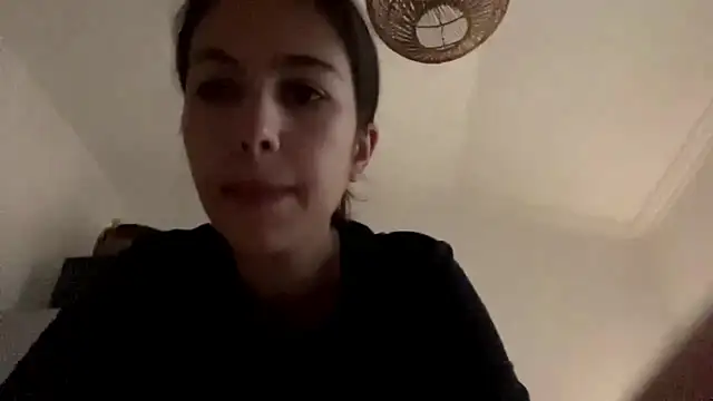 Snapshot of SindyKay chatting on 06-15-26, 05:09 SindyKay online show from 06-15-26, 05:09