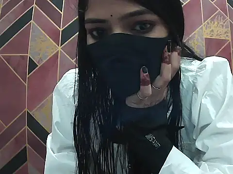 Hot-Roshni online show from 06-18-26, 07:29
