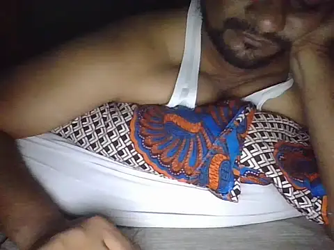 Snapshot of mature_boy_patna chatting on 06-12-26, 07:18 mature boy patna online show from 06-12-26, 07:18