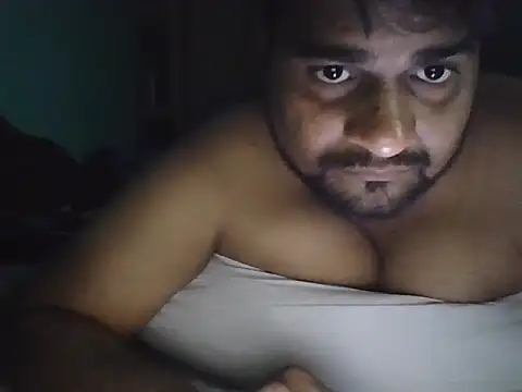 Snapshot of mature_boy_patna chatting on 06-15-26, 04:36 mature boy patna online show from 06-15-26, 04:36