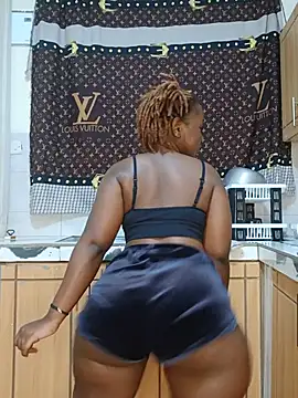 Snapshot of Ssexyie_juls chatting on 07-05-26, 02:07 Ssexyie juls online show from 07-05-26, 02:07