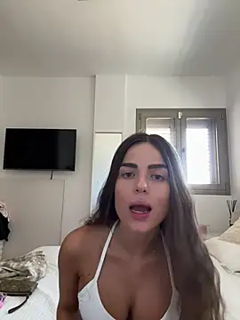 Snapshot of miaabelluccii chatting on 07-17-26, 01:40 miaabelluccii online show from 07-17-26, 01:40
