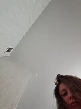 Snapshot of Eileenmurrr chatting on 06-17-26, 04:26 Eileenmurrr online show from 06-17-26, 04:26