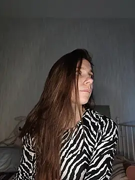 Snapshot of Eileenmurrr chatting on 06-24-26, 04:00 Eileenmurrr online show from 06-24-26, 04:00