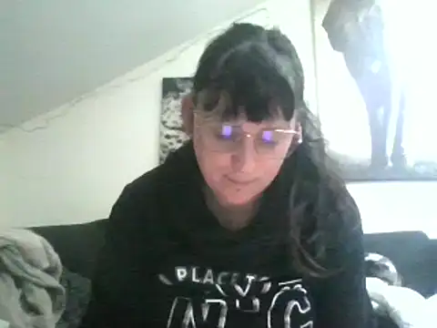 Snapshot of sexujuly88 chatting on 12-13-24, 08:20 sexujuly88 online show from 12-13-24, 08:20