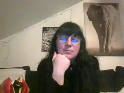 Snapshot of sexujuly88 chatting on 01-07-25, 10:30 sexujuly88 online show from 01-07-25, 10:30