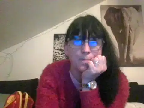 Snapshot of sexujuly88 chatting on 02-10-25, 09:36 sexujuly88 online show from 02-10-25, 09:36