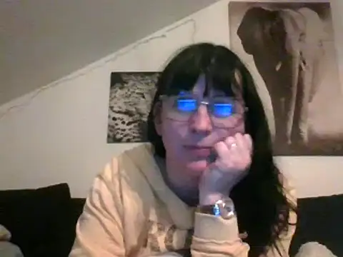 Snapshot of sexujuly88 chatting on 03-03-25, 10:10 sexujuly88 online show from 03-03-25, 10:10