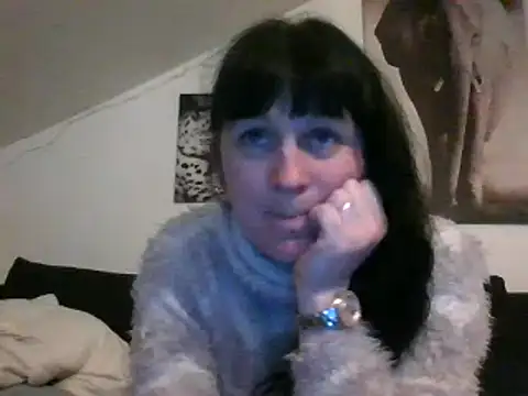 Snapshot of sexujuly88 chatting on 03-18-25, 10:15 sexujuly88 online show from 03-18-25, 10:15