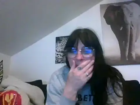 Snapshot of sexujuly88 chatting on 10-10-25, 09:25 sexujuly88 online show from 10-10-25, 09:25