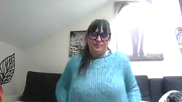 Snapshot of sexujuly88 chatting on 05-19-26, 07:15 sexujuly88 online show from 05-19-26, 07:15