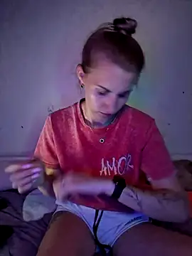 carolinaXlove online show from 06-25-26, 09:19
