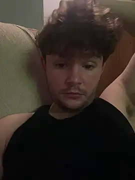 Snapshot of Ronnie153 chatting on 06-24-26, 12:42 Ronnie153 online show from 06-24-26, 12:42