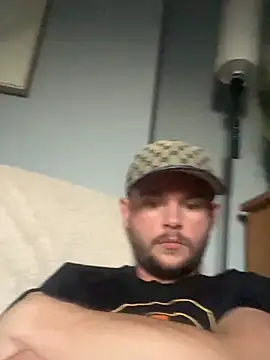 Snapshot of Ronnie153 chatting on 07-21-26, 04:59 Ronnie153 online show from 07-21-26, 04:59