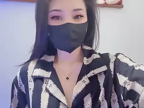 Snapshot of Annie_Nie chatting on 07-17-26, 08:32 Annie Nie online show from 07-17-26, 08:32