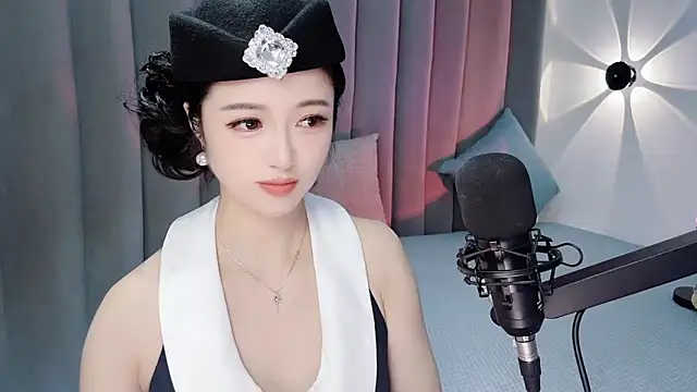 Snapshot of Momo-Wow chatting on 07-07-26, 06:47 Momo-Wow online show from 07-07-26, 06:47