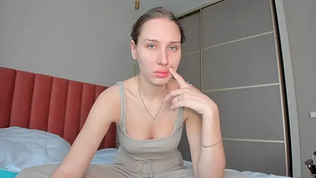 Snapshot of SofiClimbing chatting on 01-04-25, 05:16 SofiClimbing online show from 01-04-25, 05:16