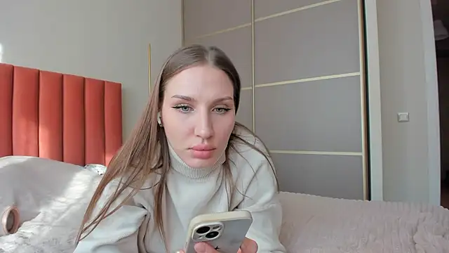 Snapshot of SofiClimbing chatting on 02-20-25, 08:06 SofiClimbing online show from 02-20-25, 08:06