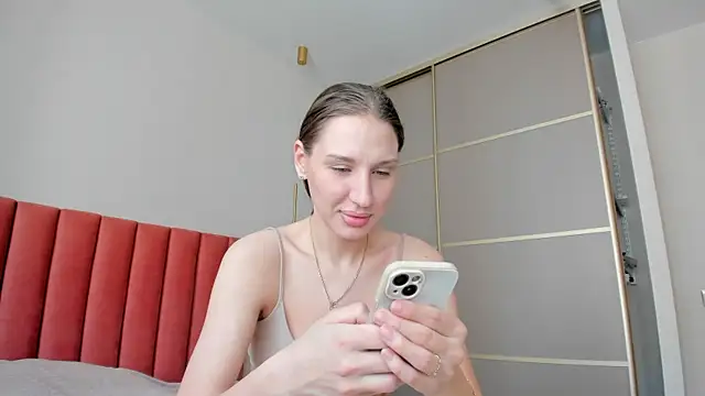 Snapshot of SofiClimbing chatting on 03-11-25, 03:26 SofiClimbing online show from 03-11-25, 03:26