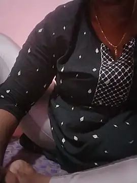 Snapshot of Tamilvalarmathi chatting on 06-28-26, 06:03 Tamilvalarmathi online show from 06-28-26, 06:03