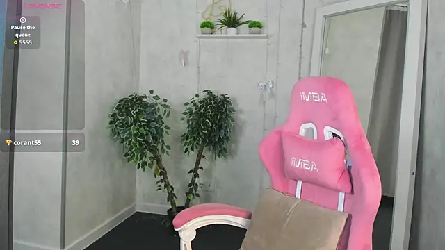 Violeta Paul online show from 07-06-26, 12:18