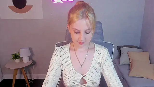 Violeta Paul online show from 07-21-26, 12:57