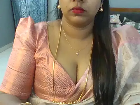 Snapshot of Tamil_hot_Meenu chatting on 06-25-26, 08:08 Tamil hot Meenu online show from 06-25-26, 08:08