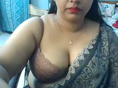 Snapshot of Tamil_hot_Meenu chatting on 07-05-26, 05:42 Tamil hot Meenu online show from 07-05-26, 05:42