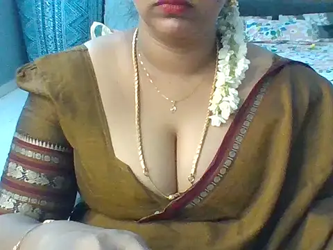 Snapshot of Tamil_hot_Meenu chatting on 07-06-26, 05:26 Tamil hot Meenu online show from 07-06-26, 05:26
