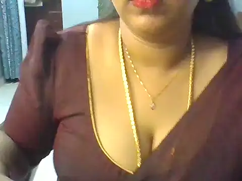 Snapshot of Tamil_hot_Meenu chatting on 07-11-26, 11:02 Tamil hot Meenu online show from 07-11-26, 11:02