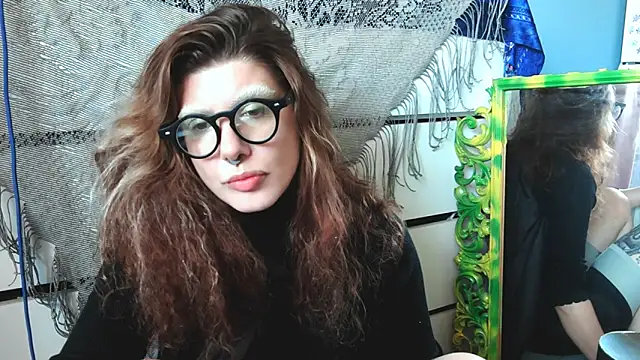 Snapshot of VivienDarkbloom chatting on 06-22-26, 01:30 VivienDarkbloom online show from 06-22-26, 01:30