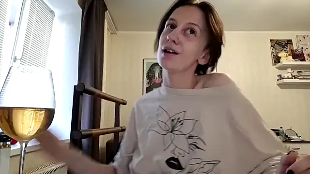 secrettt poison online show from 06-19-26, 03:16