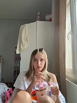 anna avieraa online show from 06-05-26, 04:35