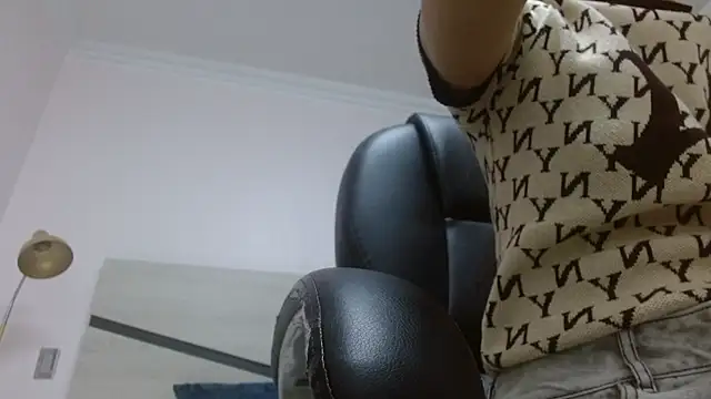 Snapshot of amara_sanchez chatting on 07-09-26, 01:26 amara sanchez online show from 07-09-26, 01:26
