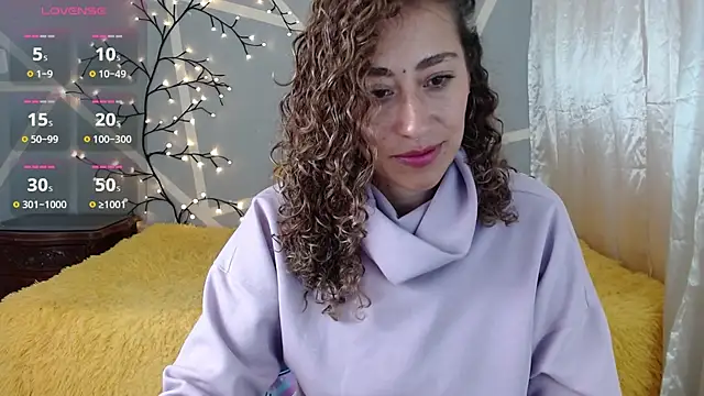 Snapshot of afrodita_marin chatting on 06-25-26, 11:37 afrodita marin online show from 06-25-26, 11:37