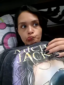 Snapshot of Miss_kittyX chatting on 06-19-26, 11:30 Miss kittyX online show from 06-19-26, 11:30