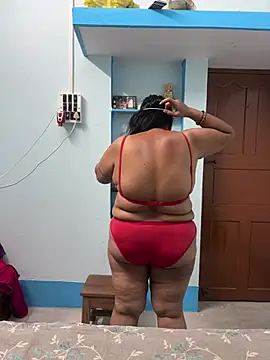 Snapshot of dirty_sexcouple chatting on 06-11-26, 04:27 dirty sexcouple online show from 06-11-26, 04:27
