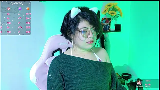 Snapshot of Meow_cat4 chatting on 07-19-26, 07:50 Meow cat4 online show from 07-19-26, 07:50