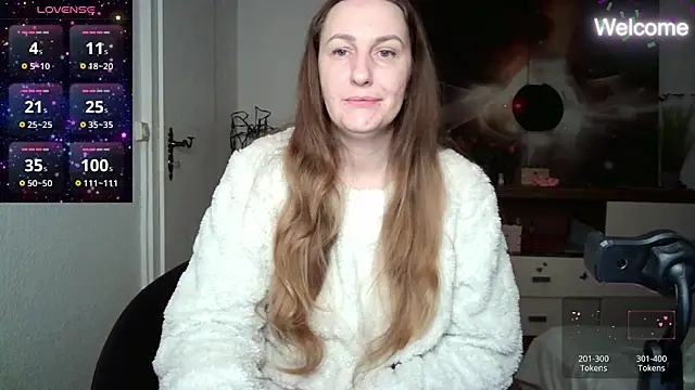 Snapshot of Yevgeshka-Milashka chatting on 02-16-25, 04:09 Yevgeshka-Milashka online show from 02-16-25, 04:09