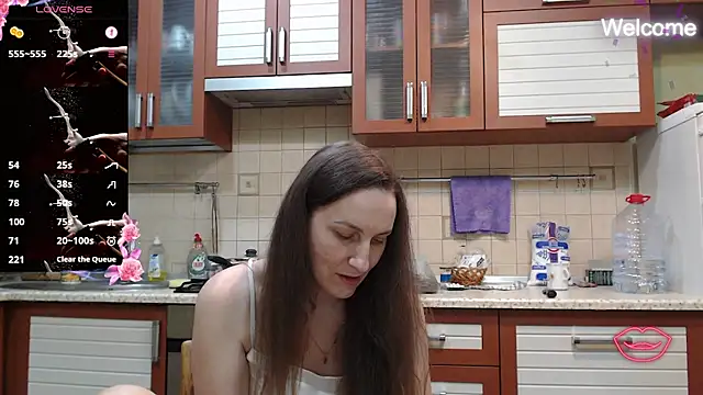 Snapshot of Yevgeshka-Milashka chatting on 12-16-25, 04:12 Yevgeshka-Milashka online show from 12-16-25, 04:12