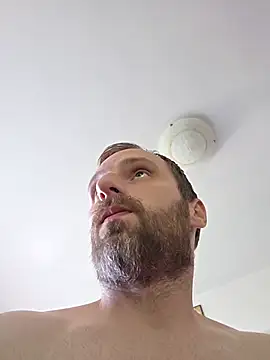 Snapshot of MrHot20cm chatting on 06-28-26, 11:05 MrHot20cm online show from 06-28-26, 11:05