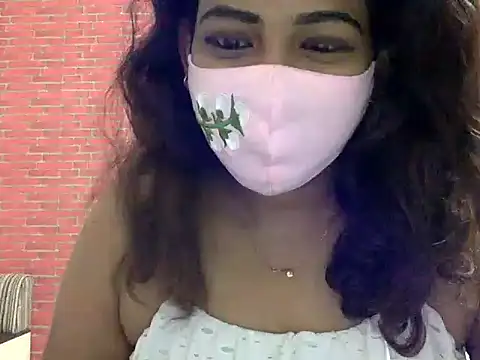 Snapshot of Nisha-moon chatting on 07-18-26, 07:12 Nisha-moon online show from 07-18-26, 07:12