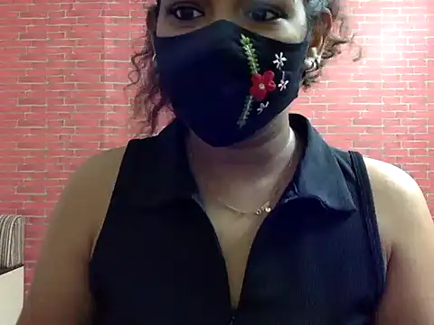 Snapshot of Nisha-moon chatting on 07-19-26, 06:39 Nisha-moon online show from 07-19-26, 06:39