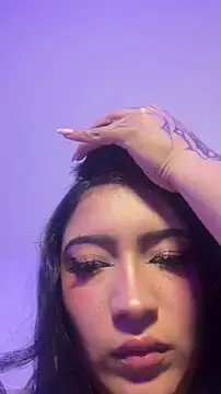 Snapshot of Nicolegh_ chatting on 06-15-26, 02:03 Nicolegh online show from 06-15-26, 02:03