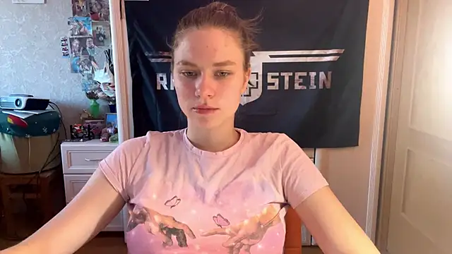Snapshot of Codi_Rostersy chatting on 07-19-26, 05:27 Codi Rostersy online show from 07-19-26, 05:27