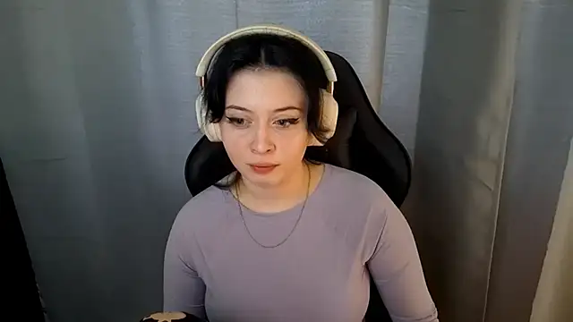 YunaLush online show from 06-05-26, 06:52