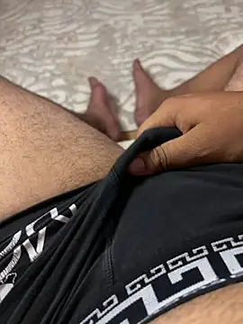 Snapshot of Adryyx chatting on 07-15-26, 10:37 Adryyx online show from 07-15-26, 10:37