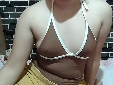 Snapshot of simply_asian2 chatting on 06-18-26, 12:11 simply asian2 online show from 06-18-26, 12:11